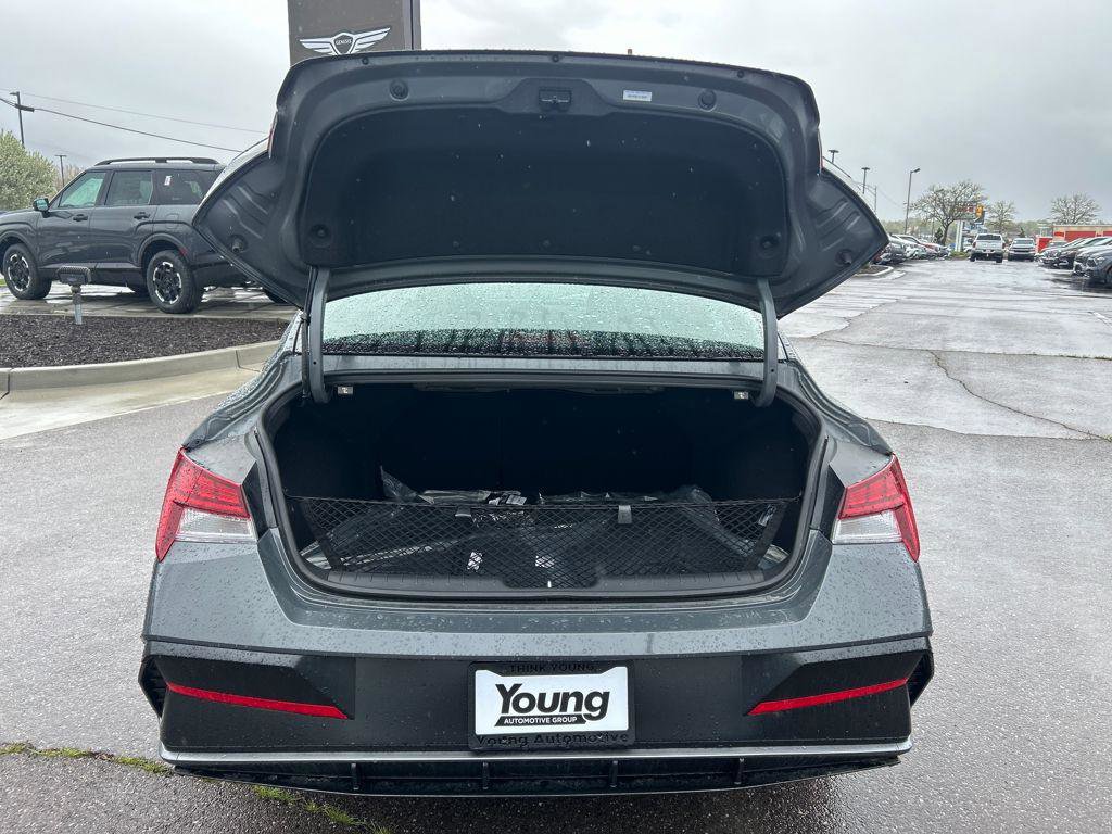 New 2026 Hyundai Elantra SEL Sport Premium image 31