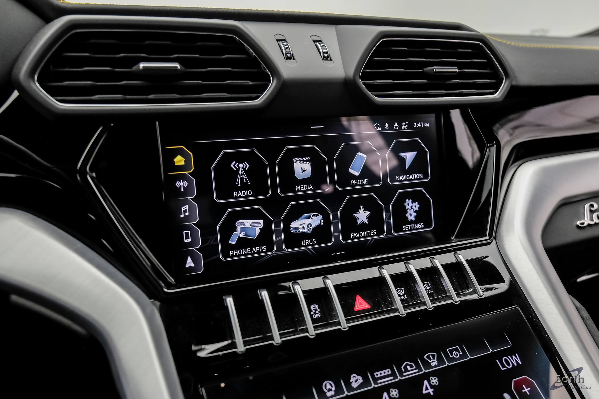 Used 2022 Lamborghini Urus AWD/4WD image 72
