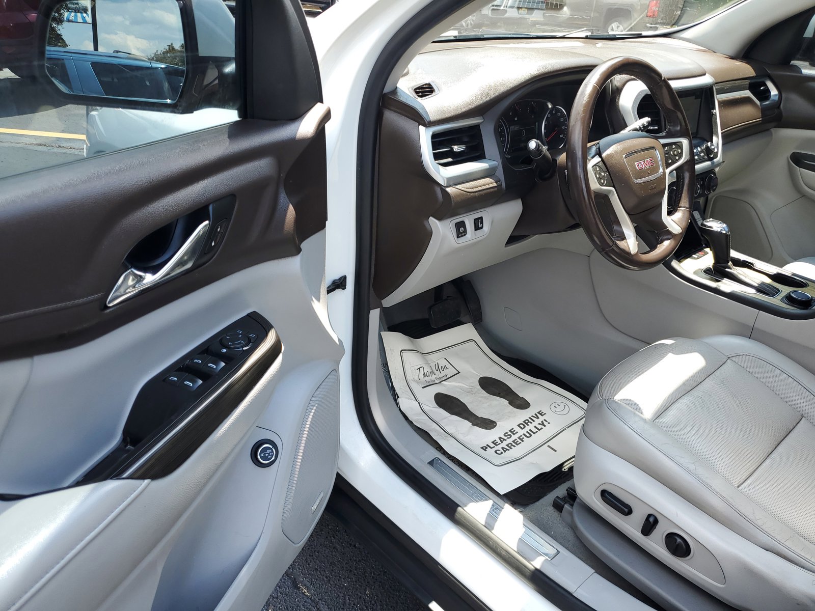 Used 2019 GMC Acadia SLT image 14