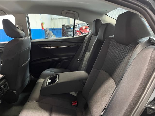 Used 2025 Toyota Camry LE FWD image 18