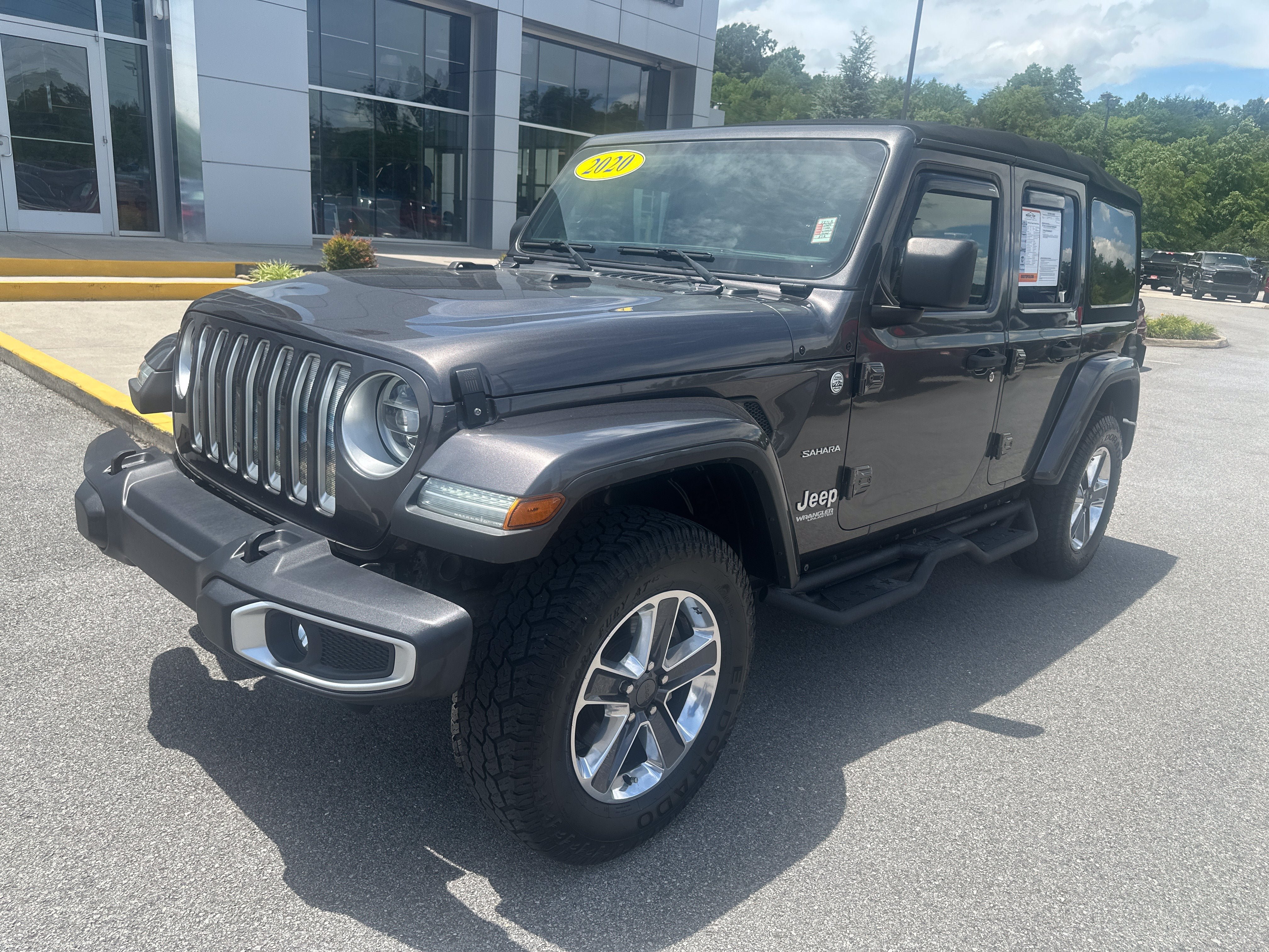Used 2020 Jeep Wrangler Unlimited Sahara AWD/4WD image 2