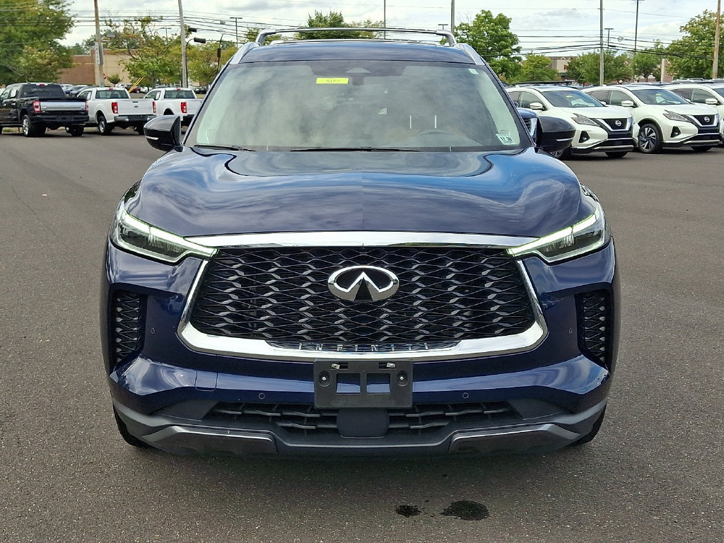 Used 2023 INFINITI QX60 Sensory w/ Cargo Package AWD/4WD image 2