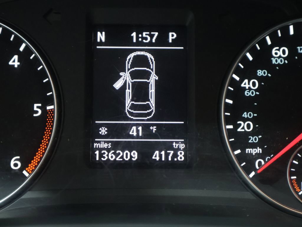 Used 2012 Volkswagen Passat TDI SE image 37