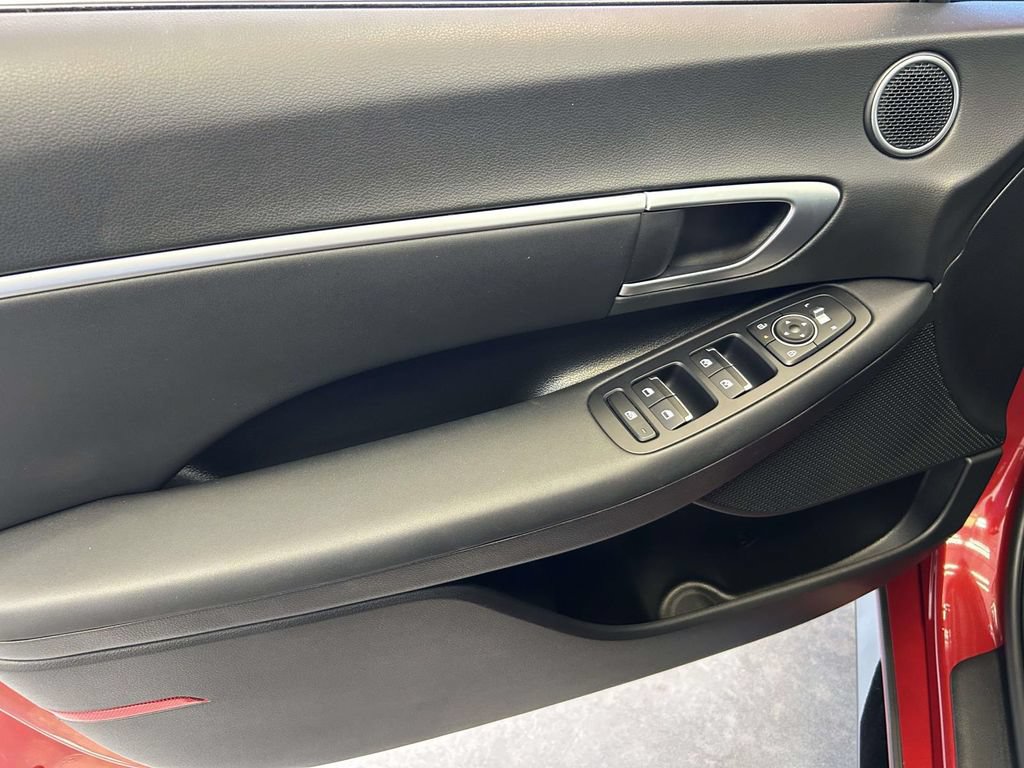 Used 2026 Hyundai Sonata SEL FWD image 14