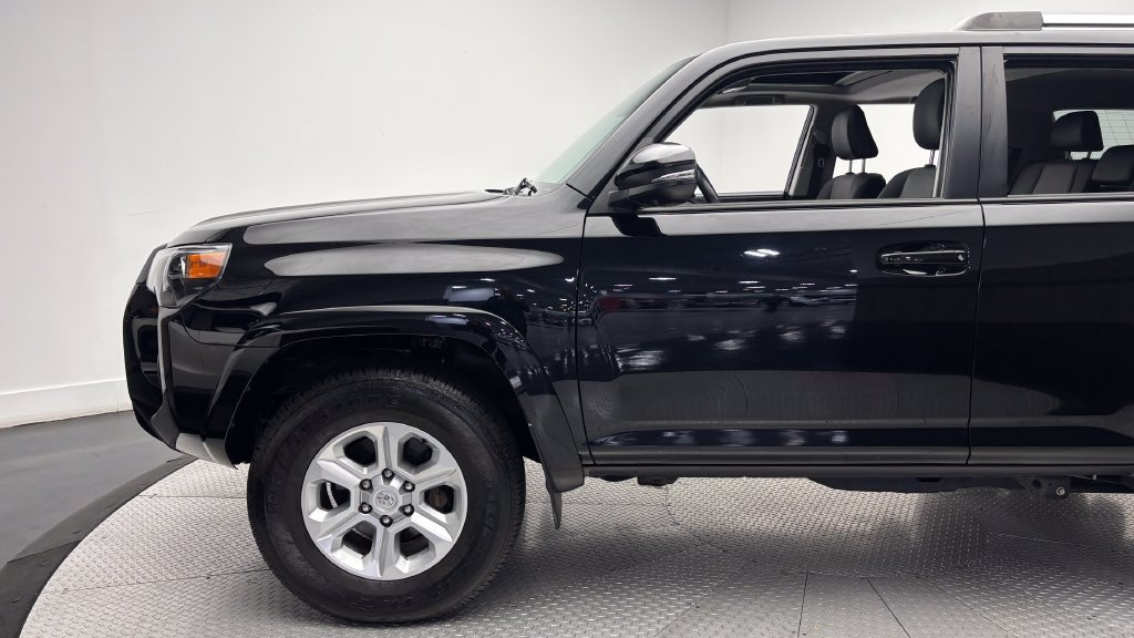 Used 2023 Toyota 4Runner SR5 Premium w/ Moonroof Package AWD/4WD image 5