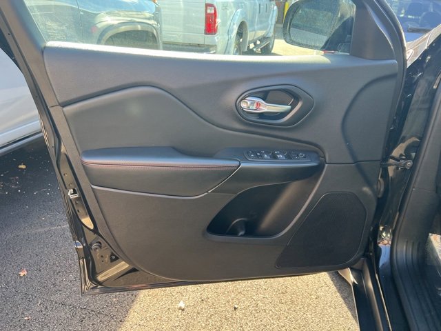 Used 2022 Jeep Cherokee Trailhawk image 26