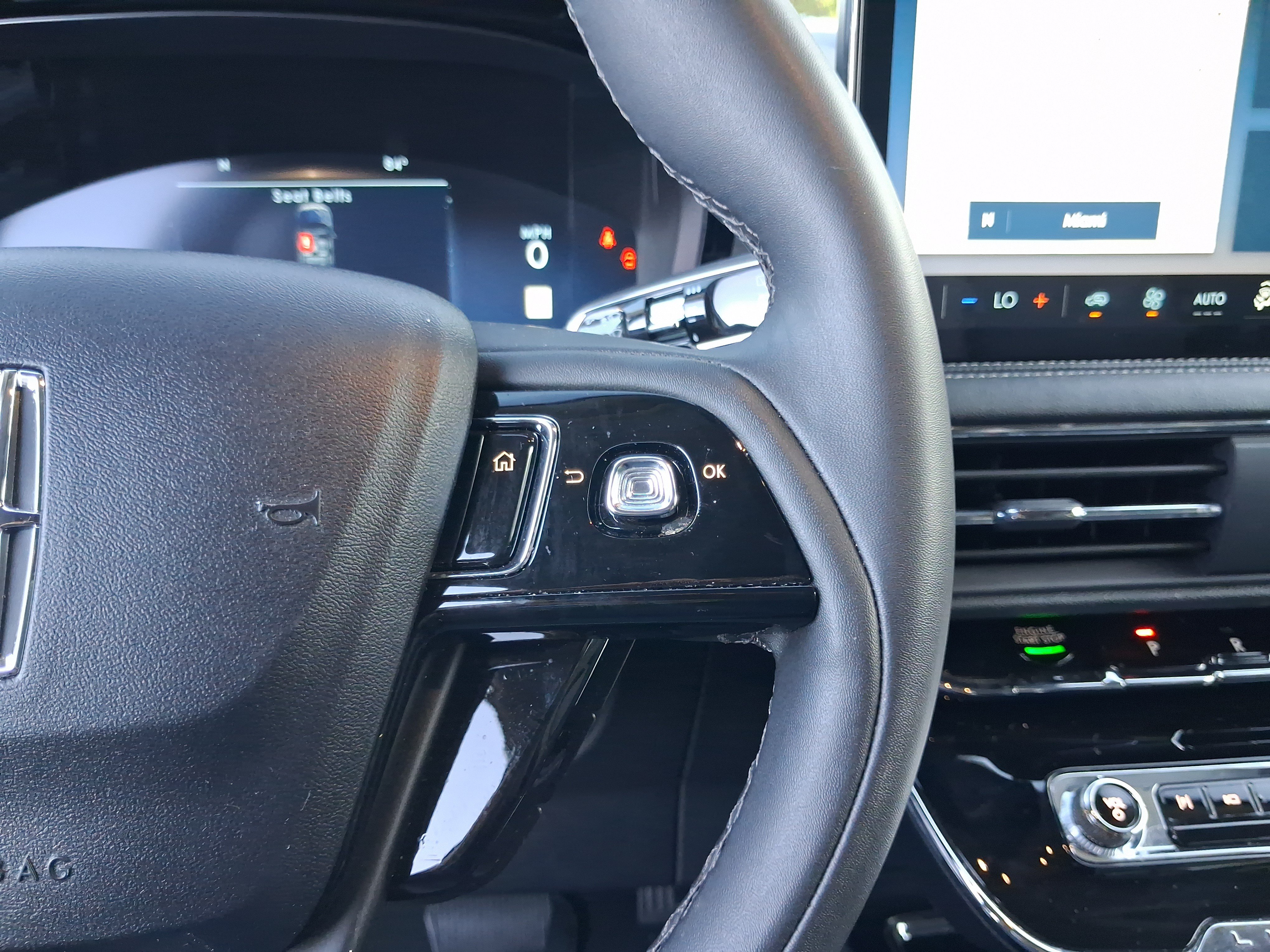 Certified 2023 Lincoln Corsair FWD image 18