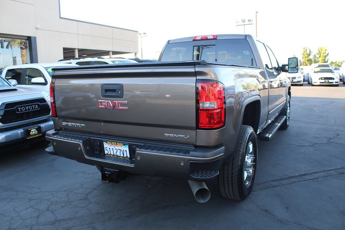 Used 2015 GMC Sierra 3500 Denali w/ Duramax Plus Package AWD/4WD image 7