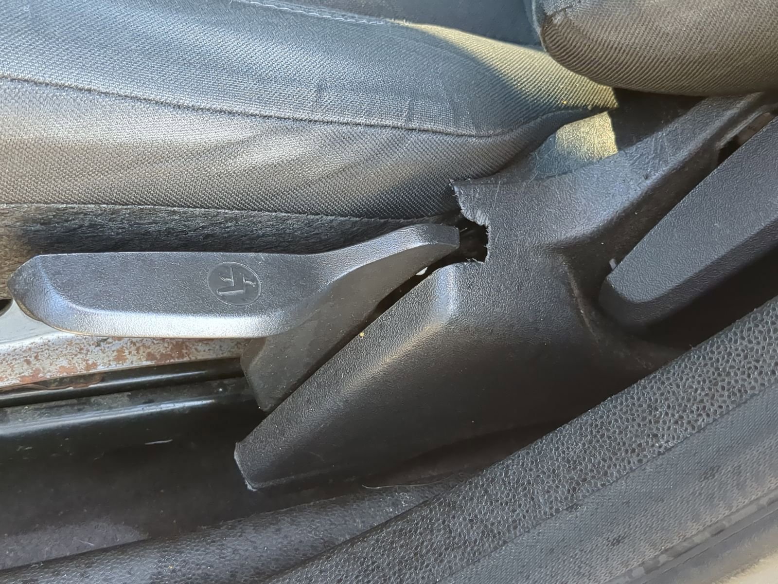 Certified 2018 Ford Fiesta SE image 19