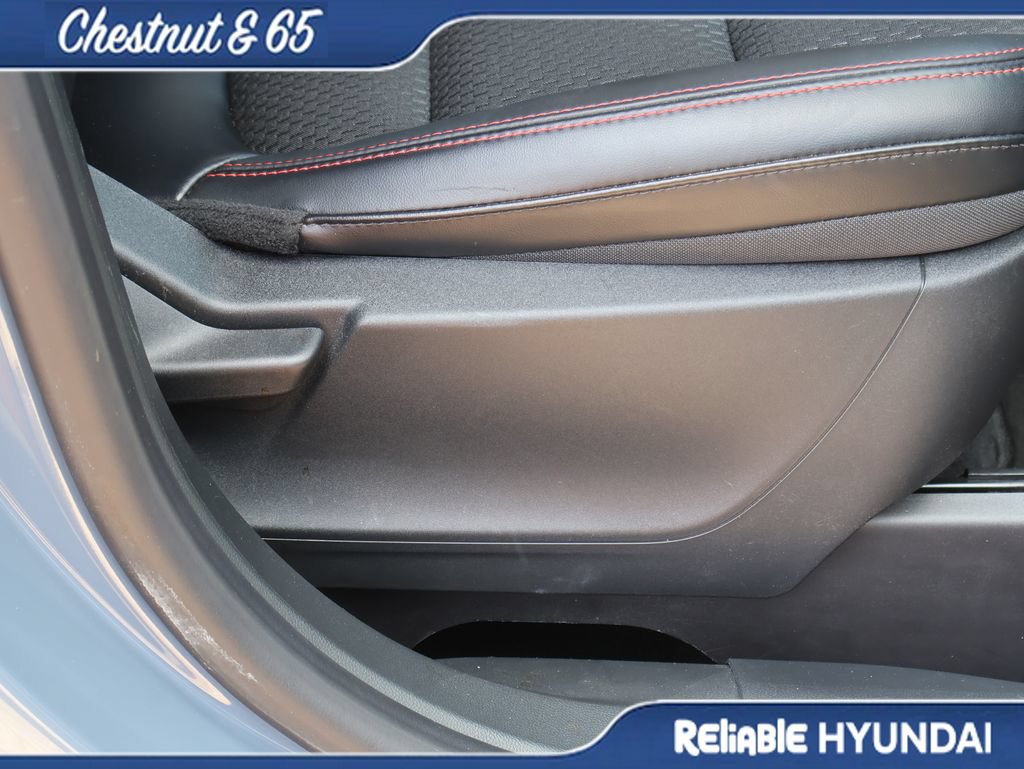 Used 2024 Ford Escape ST-Line w/ Tech Pack #1 FWD image 11