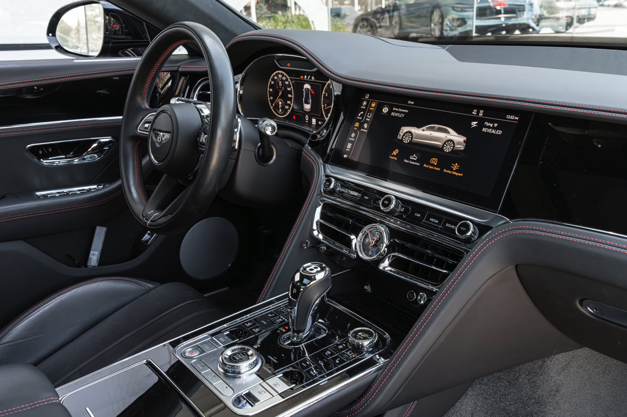 Used 2024 Bentley Flying Spur V8 AWD/4WD image 50