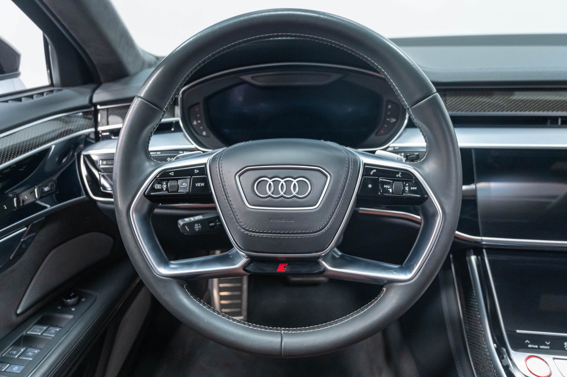 Used 2020 Audi S8 L AWD/4WD image 48