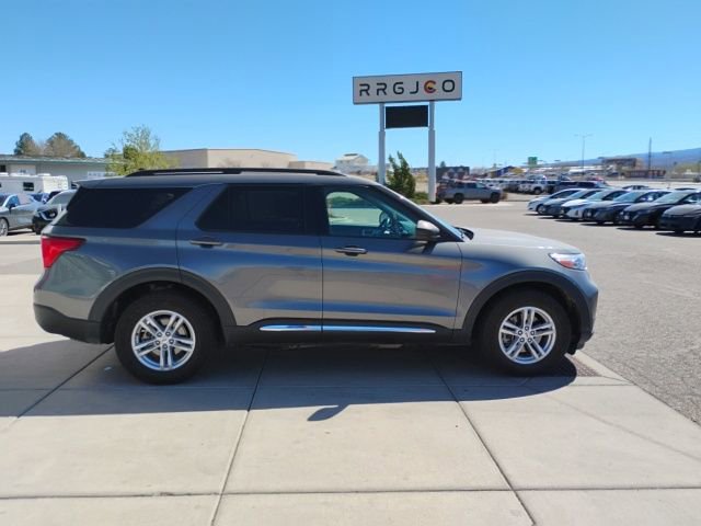 Used 2023 Ford Explorer XLT w/ Equipment Group 202A image 4