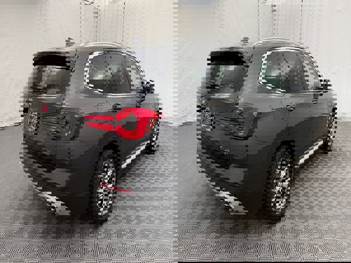 Used 2024 BMW X3 xDrive30i image 4