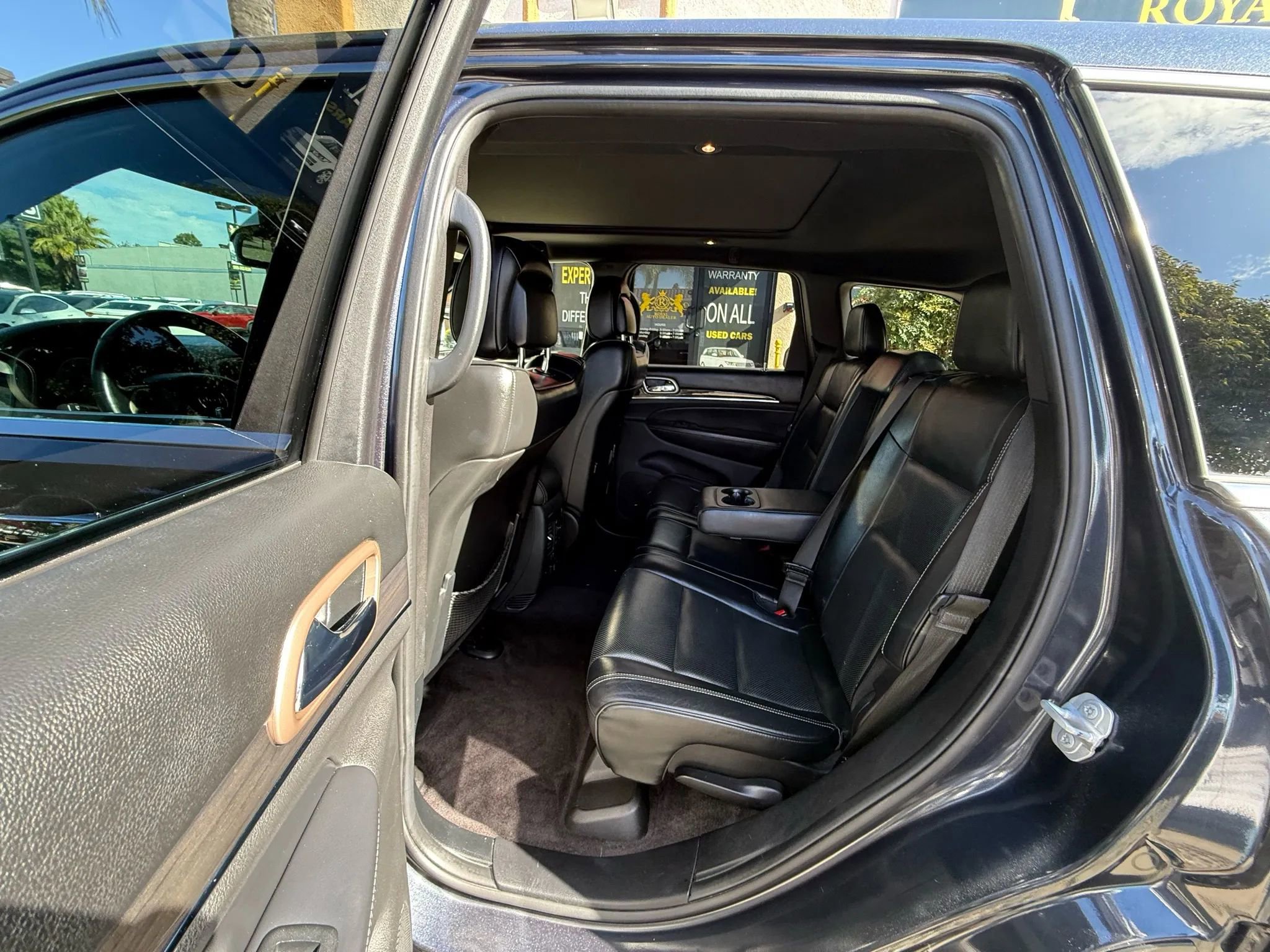 Used 2016 Jeep Grand Cherokee Overland image 15