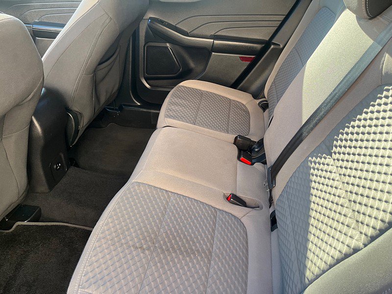 Used 2022 Ford Escape SE image 15