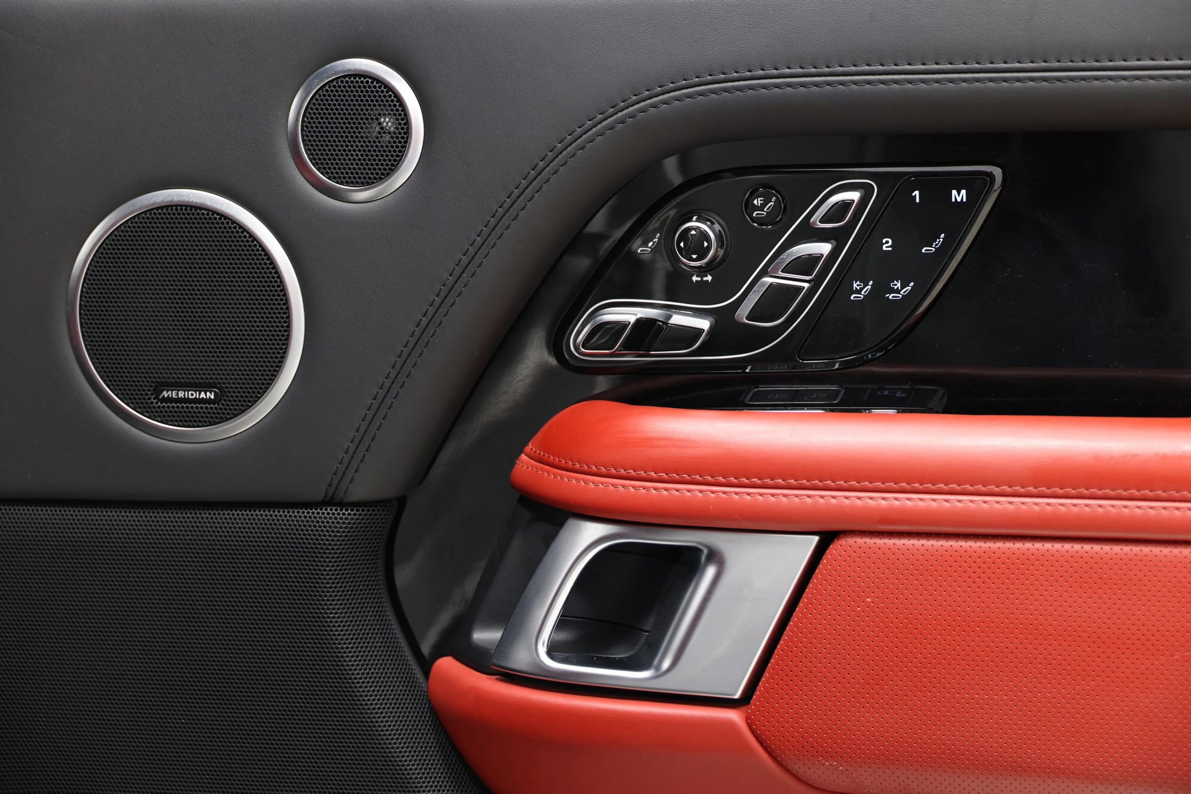 Used 2020 Land Rover Range Rover SV Autobiography Dynamic image 71