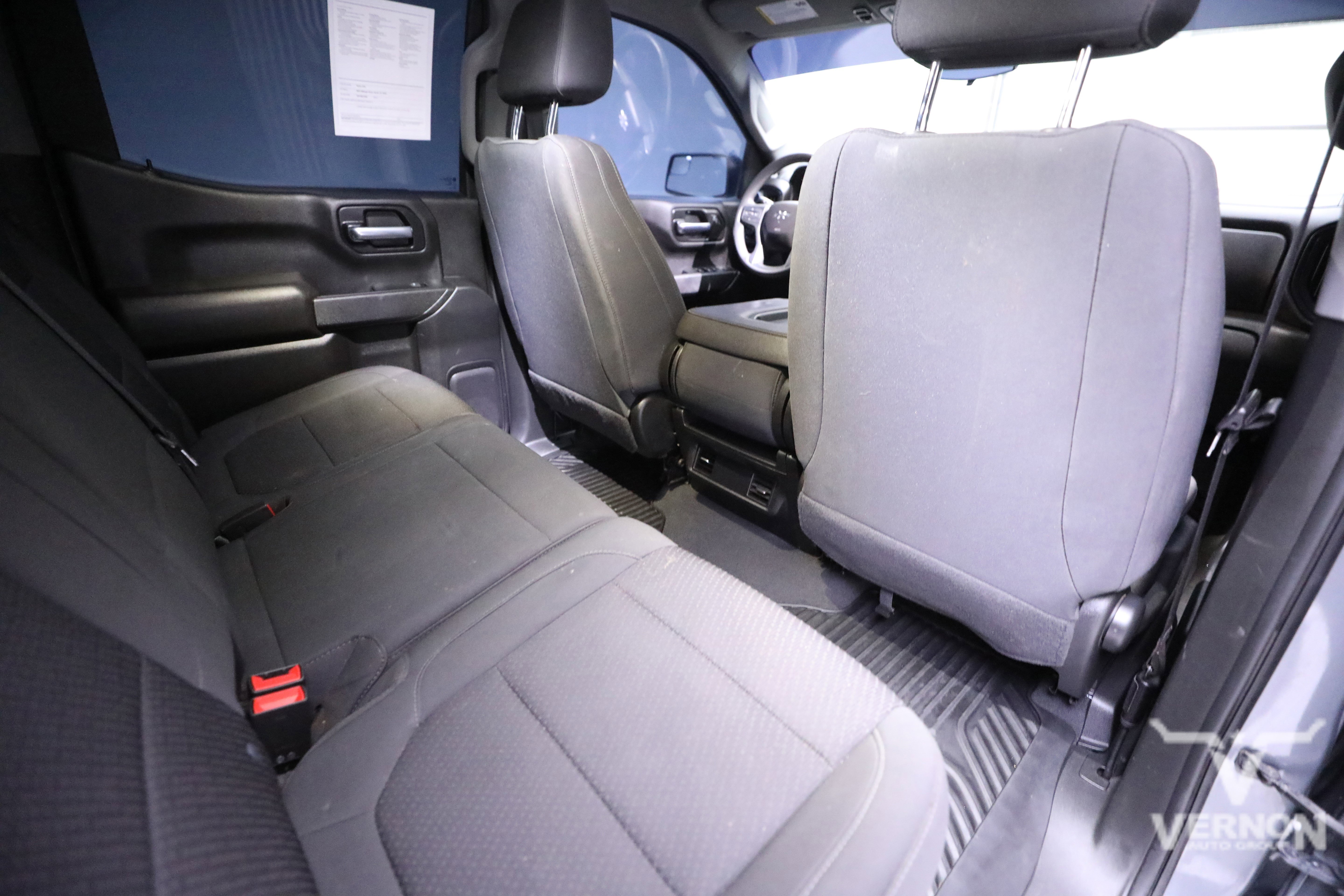 Used 2022 Chevrolet Silverado 1500 Custom Trail Boss w/ LPO, Dark Essentials Package image 12