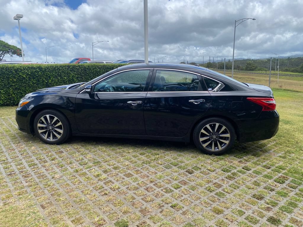 Used 2017 Nissan Altima 2.5 SL w/ 2.5 Technology Package FWD image 22