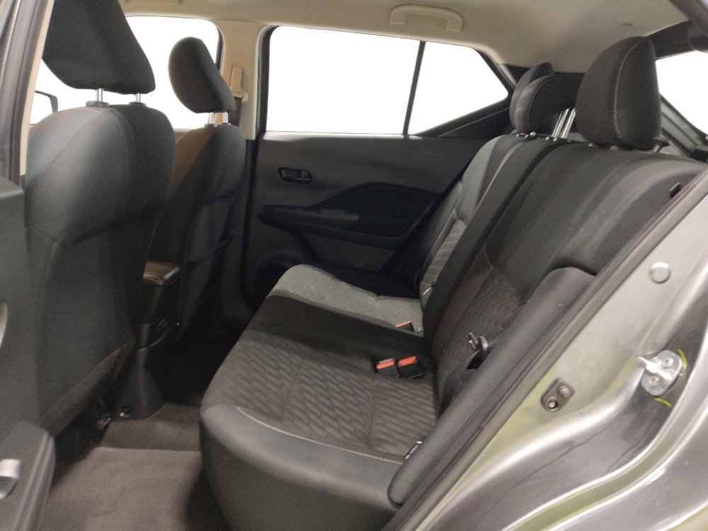 Used 2022 Nissan Kicks S w/ Interior Electronics Package image 18