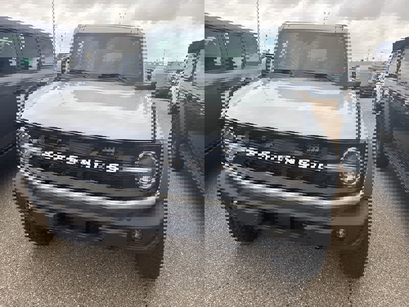 New 2026 Ford Bronco Outer Banks w/ Sasquatch Package image 16