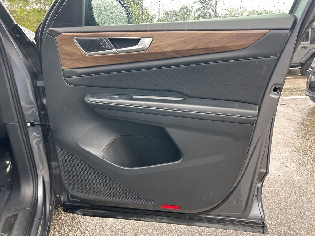 Used 2024 Volkswagen Atlas SE image 24