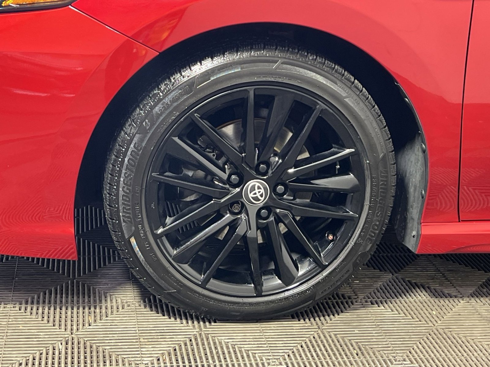 Used 2022 Toyota Camry SE w/ Cold Weather Package image 12