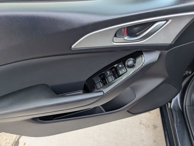 Used 2018 MAZDA MAZDA3 Sport image 9
