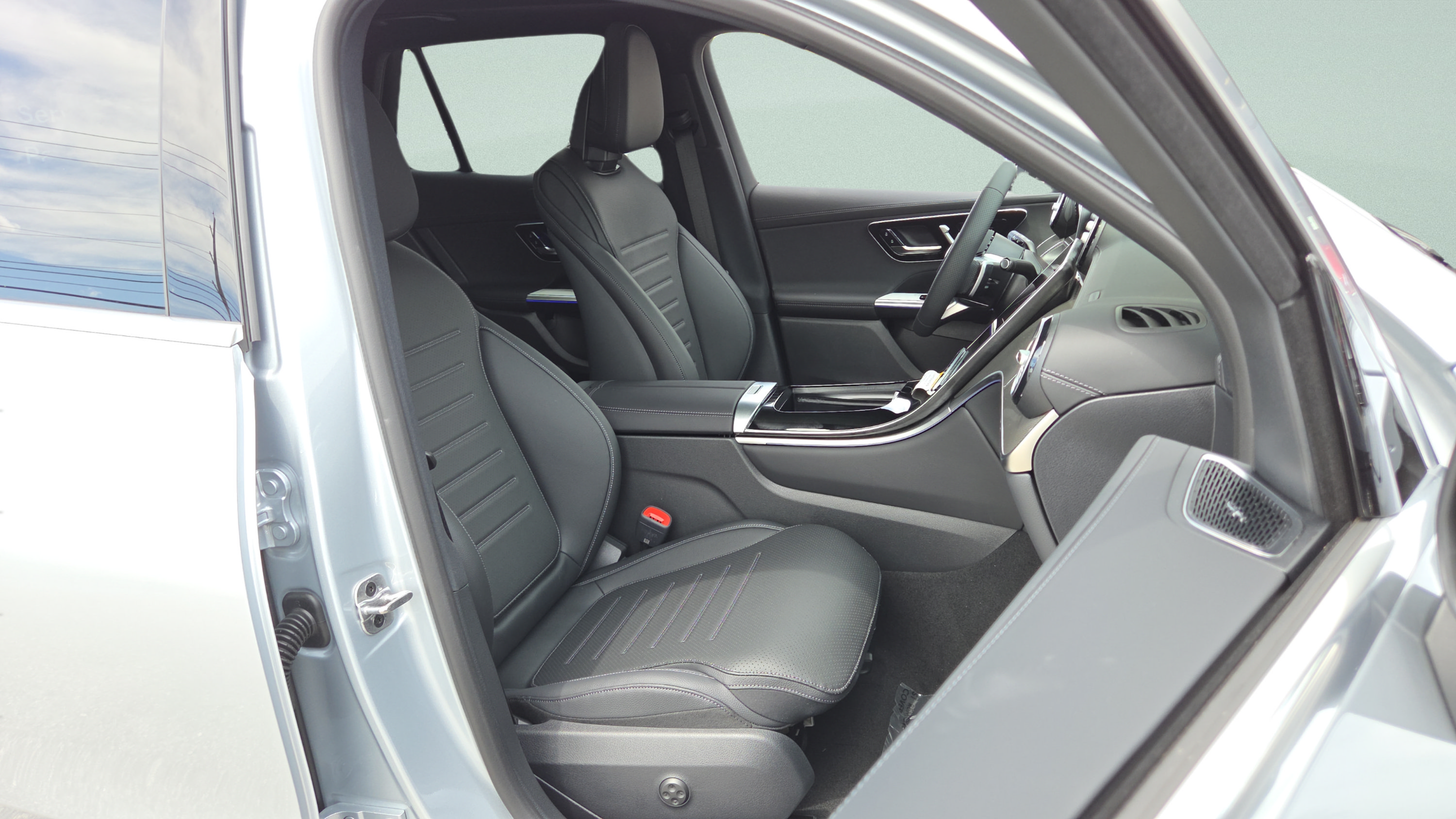 New 2026 Mercedes-Benz GLC 350e 4MATIC image 17