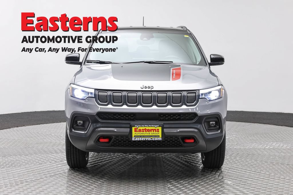 Used 2022 Jeep Compass Trailhawk w/ Trailhawk Elite Group AWD/4WD image 2