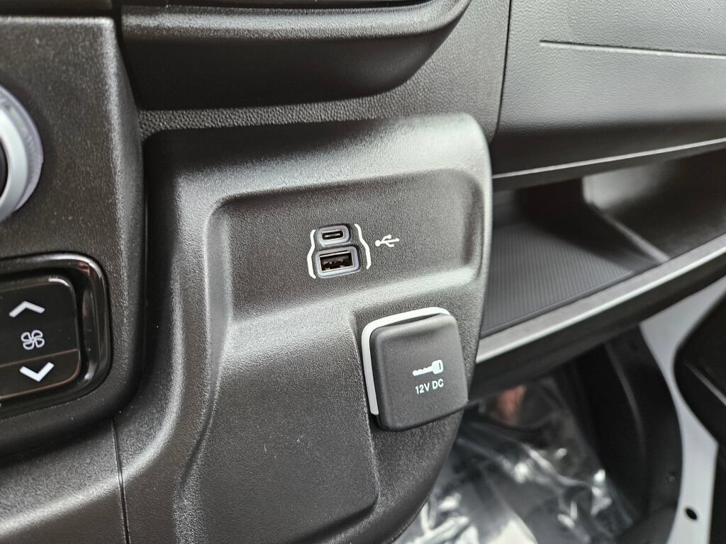 Used 2025 RAM ProMaster 3500 FWD image 26