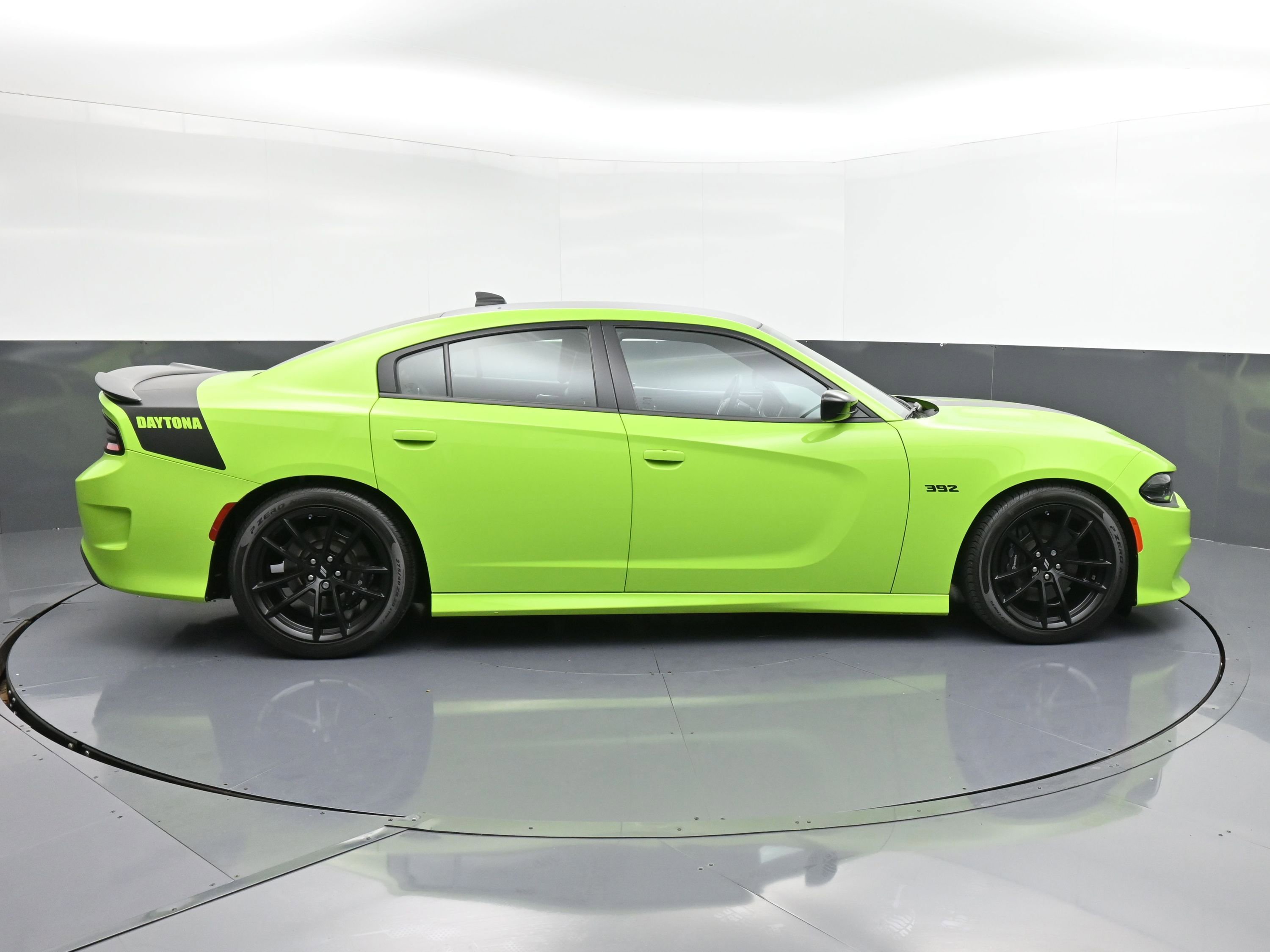 Used 2023 Dodge Charger Scat Pack w/ Daytona Edition Group image 9