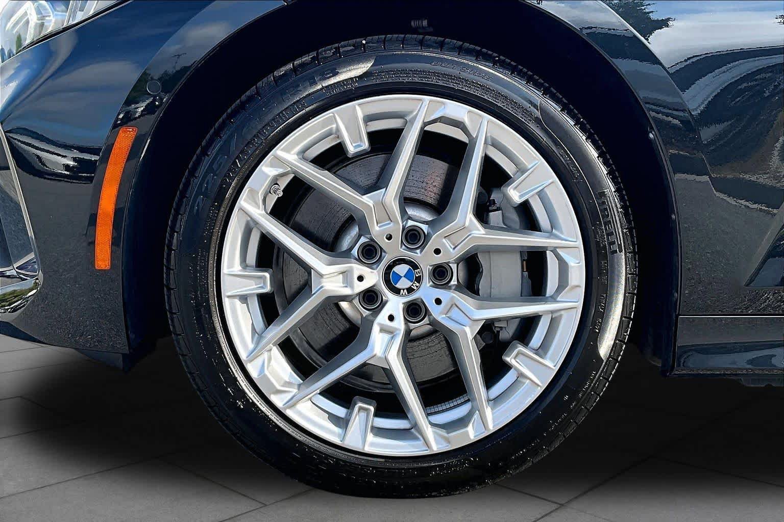 Used 2025 BMW 330i Sedan RWD image 10
