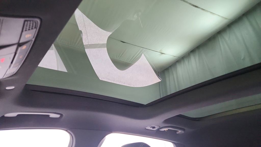 Used 2021 Mercedes-Benz GLC 63 AMG GLC 63 AMG image 17