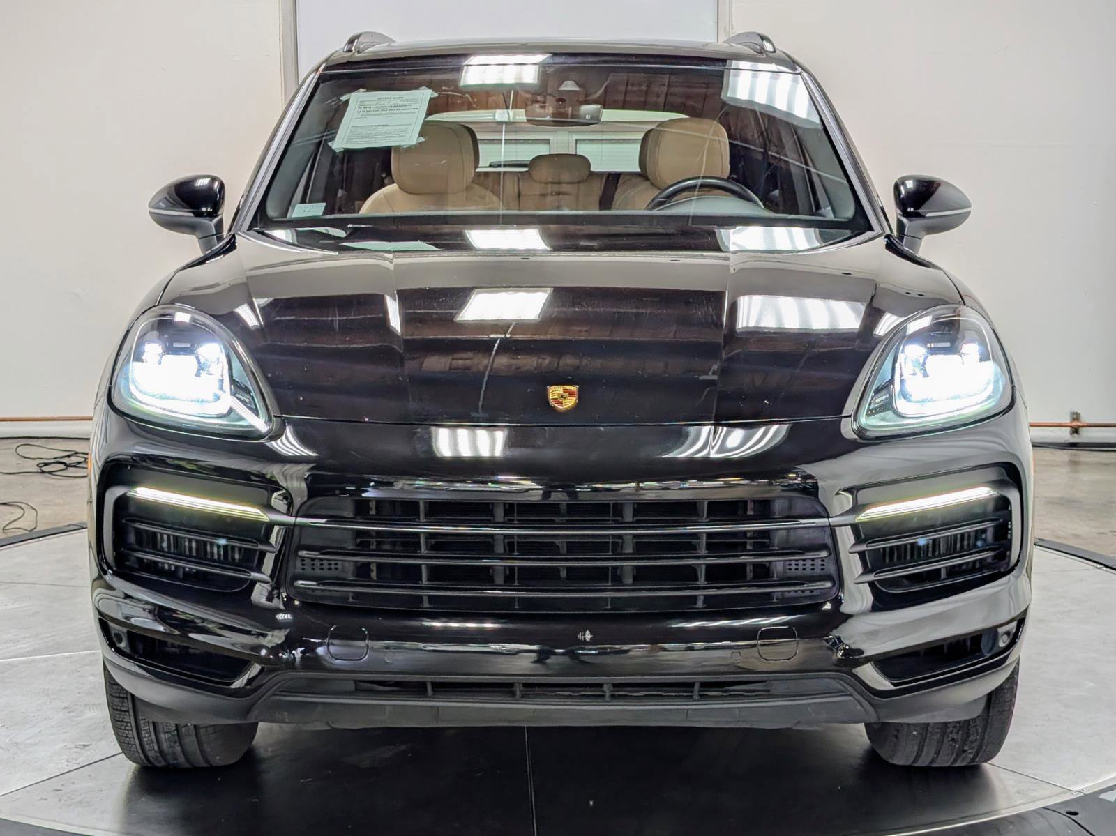 Used 2019 Porsche Cayenne AWD/4WD image 3
