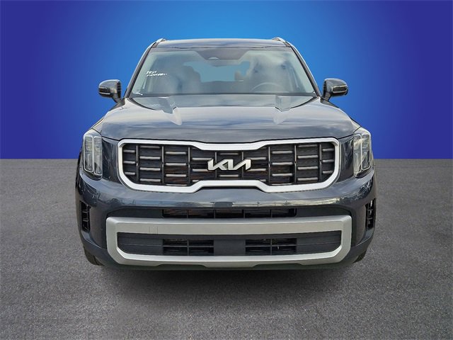 Used 2024 Kia Telluride S image 2