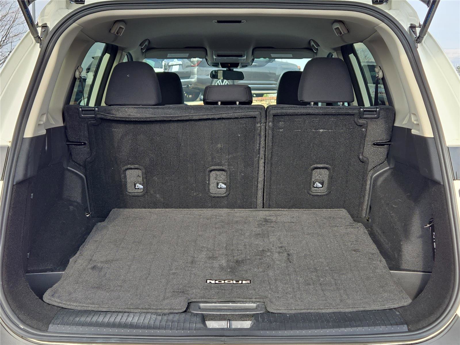 Used 2023 Nissan Rogue S FWD image 10
