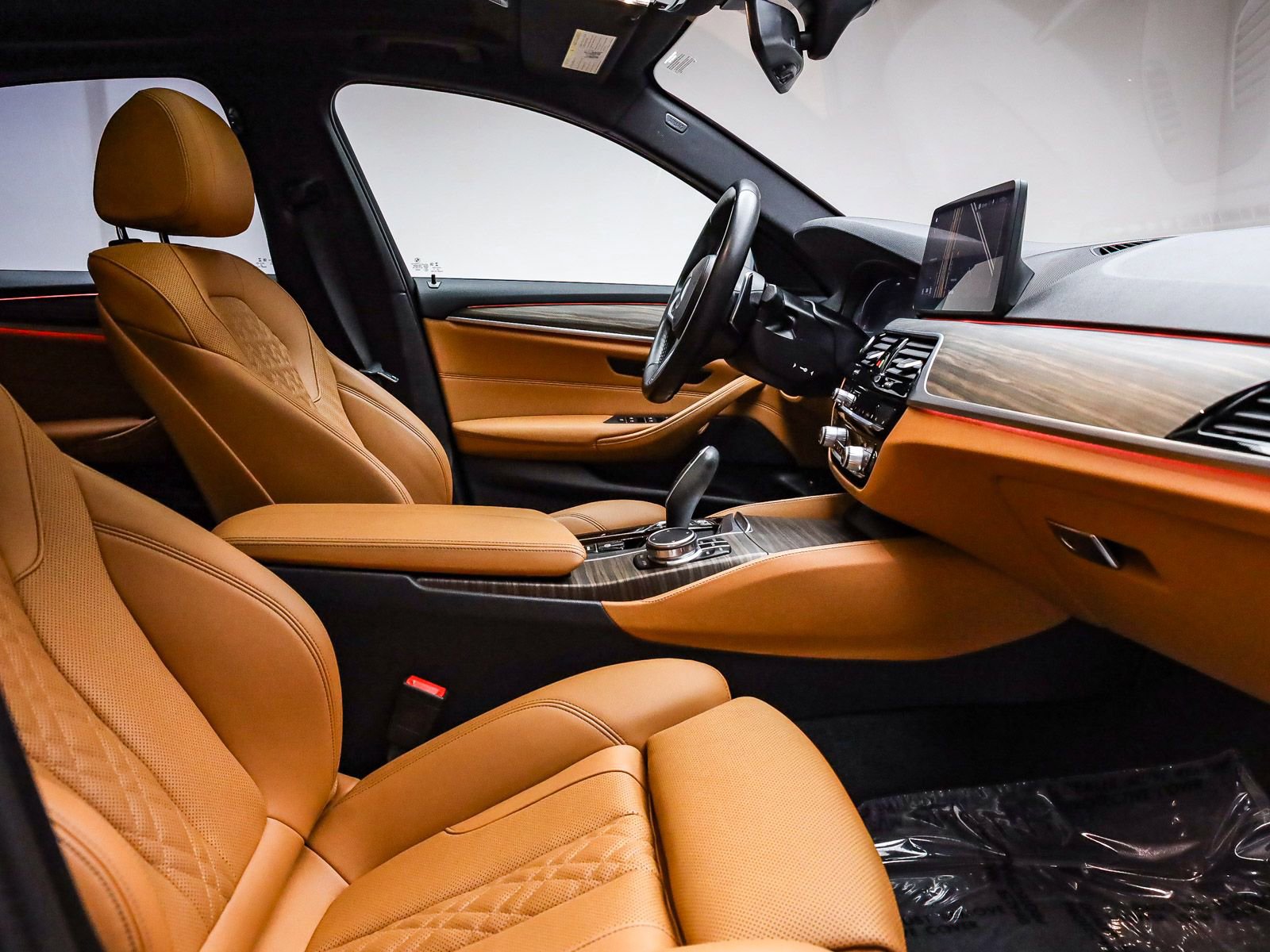 Certified 2023 BMW 540i w/ M Sport Package image 18
