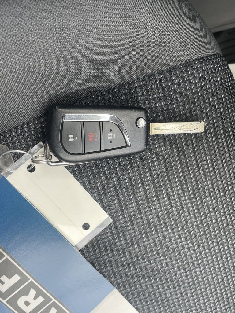 Used 2024 Toyota RAV4 LE image 28