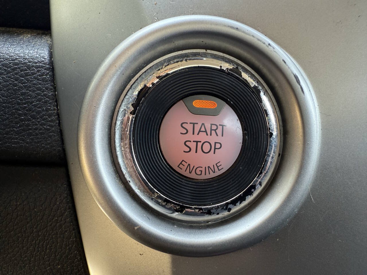 Used 2017 Nissan Titan SV RWD image 26