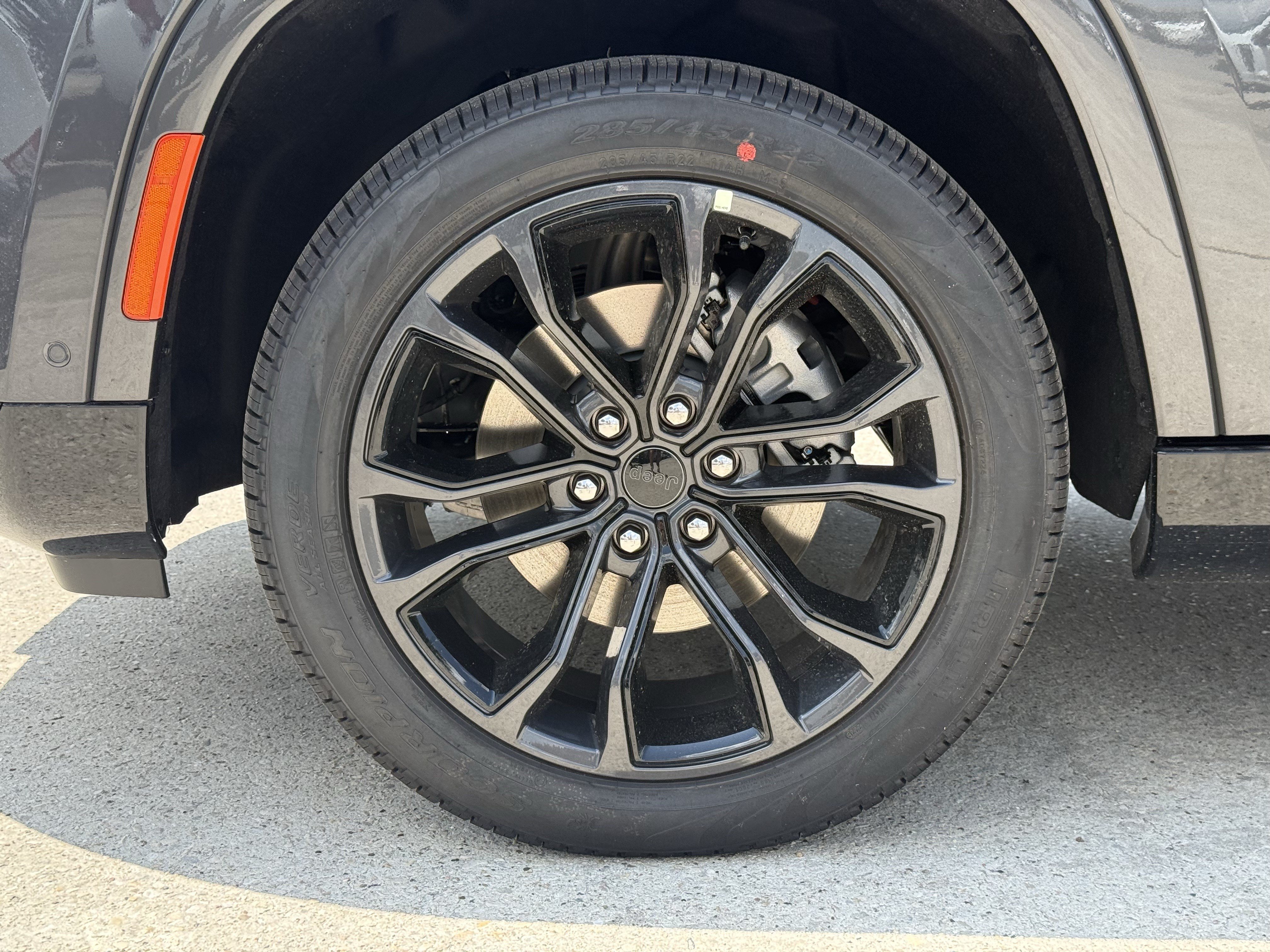 New 2026 Jeep Grand Wagoneer L Summit AWD/4WD image 9