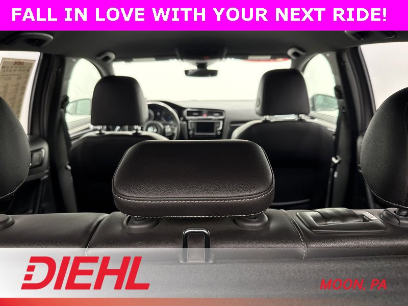 Used 2017 Volkswagen Golf R 4-Door image 9