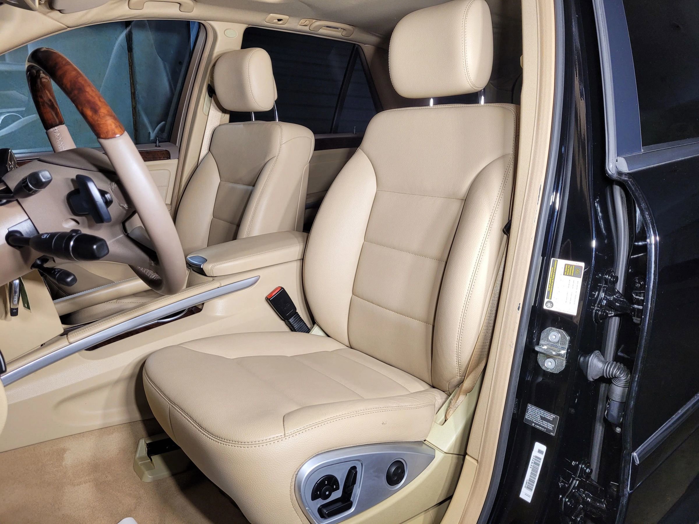 Used 2010 Mercedes-Benz ML 350 2WD image 19