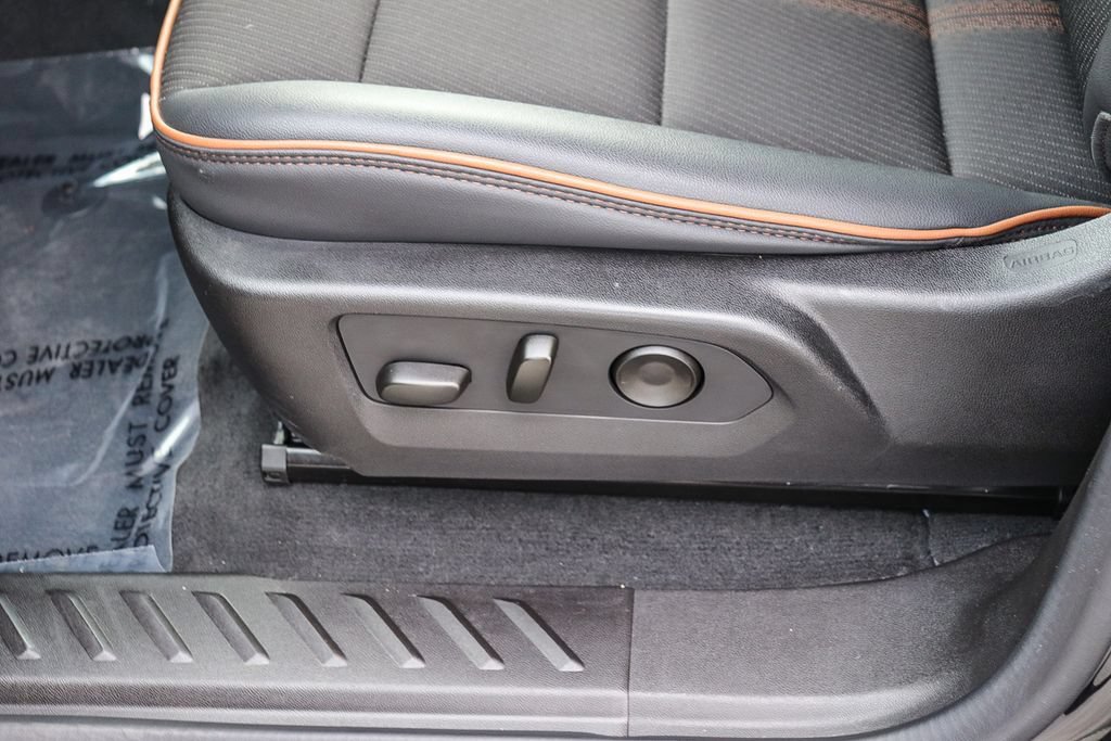 Used 2023 GMC Canyon AT4 AWD/4WD image 25