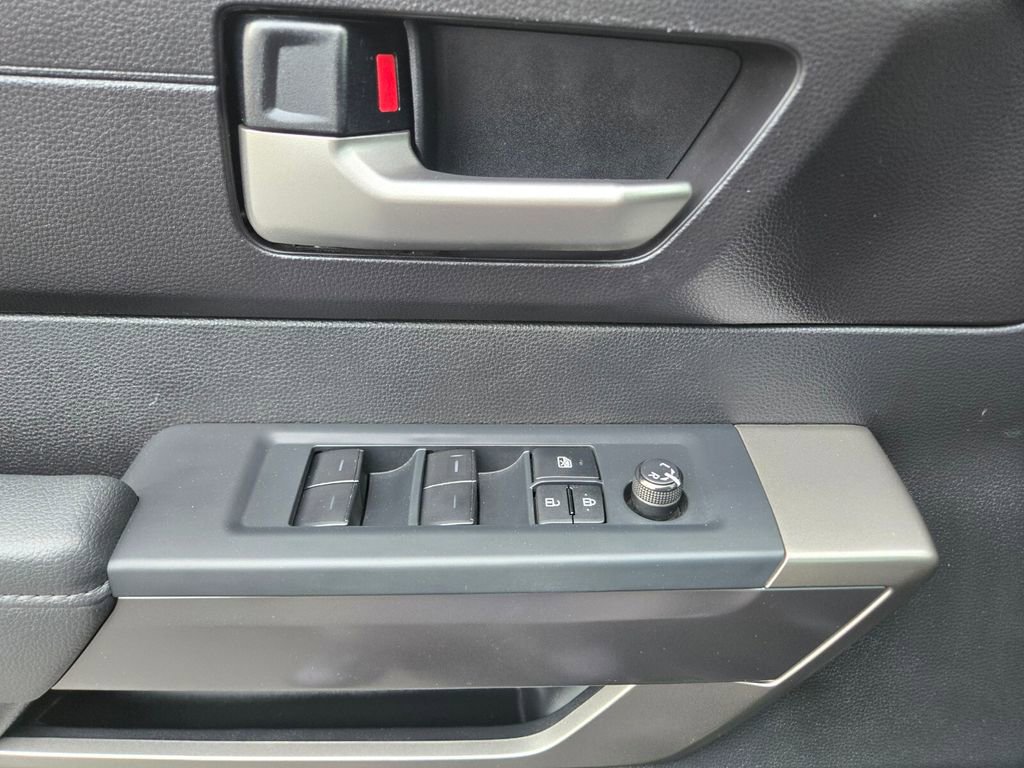 Used 2022 Toyota Tundra SR5 w/ SR5 Convenience Package image 17