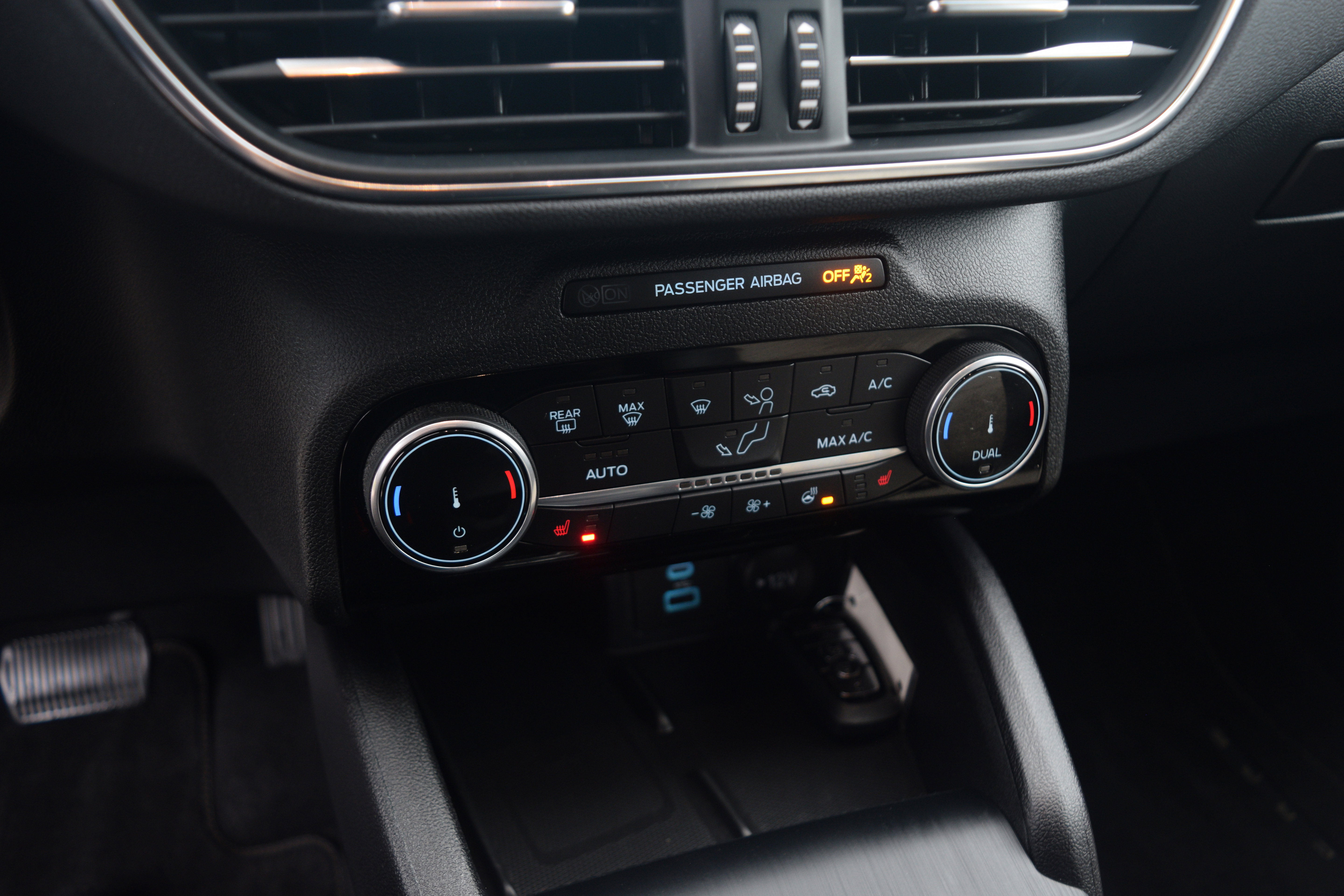 Used 2022 Ford Escape Titanium w/ Titanium Elite Package image 12