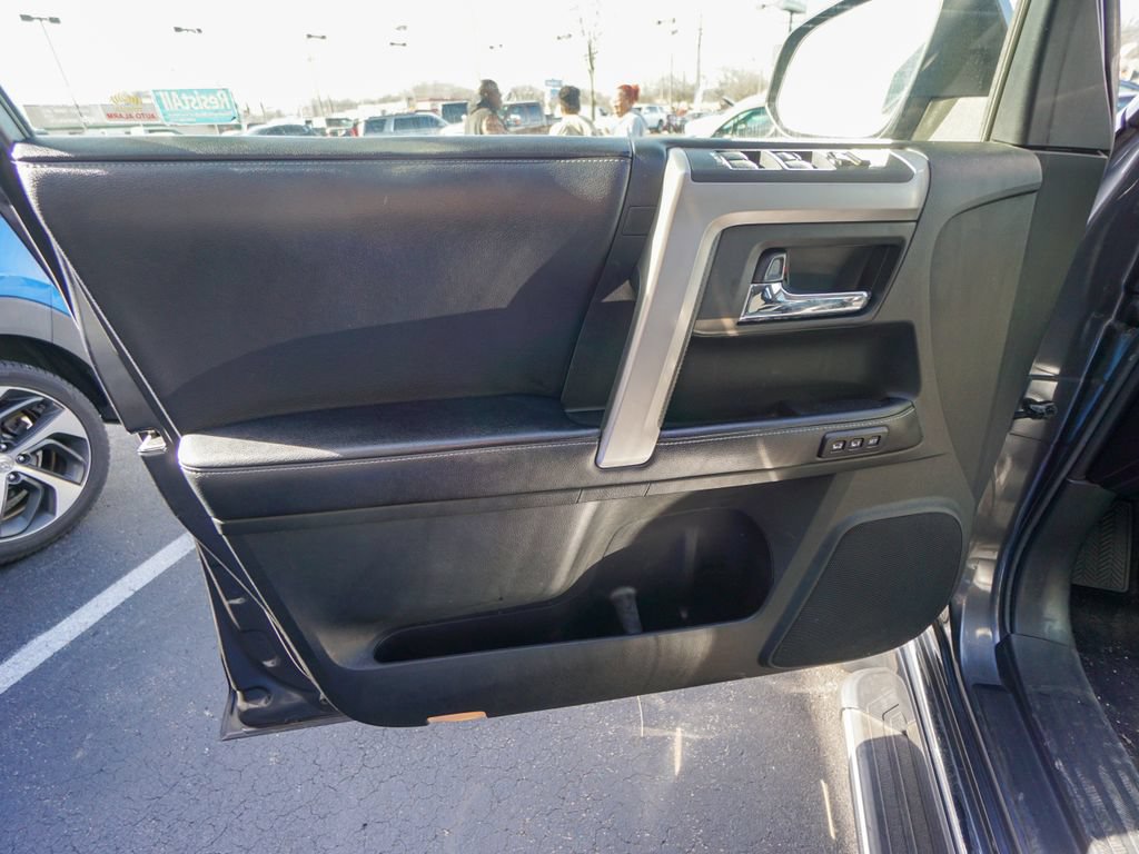 Used 2018 Toyota 4Runner Limited AWD/4WD image 14