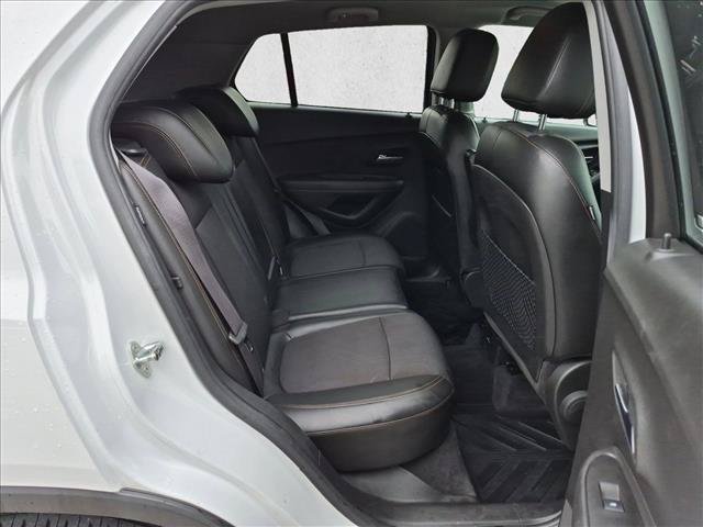 Used 2017 Chevrolet Trax LT w/ LT Convenience Package FWD image 25