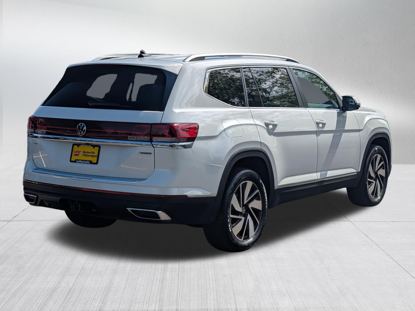Certified 2024 Volkswagen Atlas SEL AWD/4WD image 7