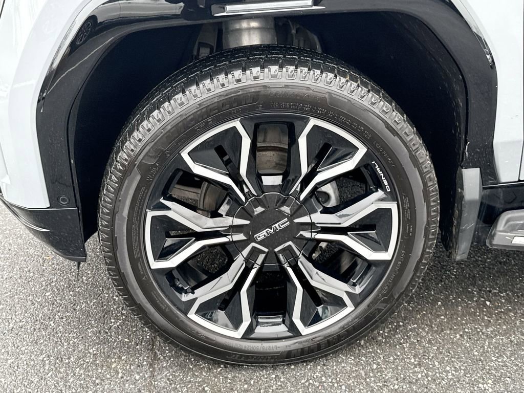 Used 2024 GMC Sierra EV Denali image 19